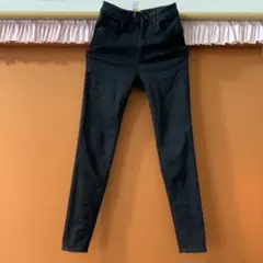ジーユー GU 黒スキニーデニム スリムパンツ ブラック ストレッチ