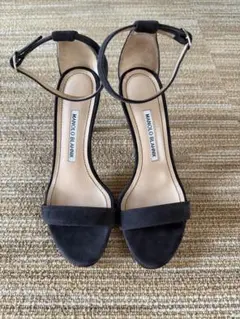 2026年最新】MANOLO BLAHNIK レディースの人気アイテム - メルカリ