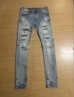 mnml スキニーデニム ダメージ加工 カモフラ柄 28 - メルカリ