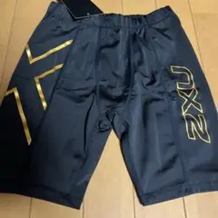ショートタイツ