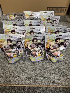 鬼滅の刃 びっくらたまご（バスボール）ころんとマスコット肆　15個入り