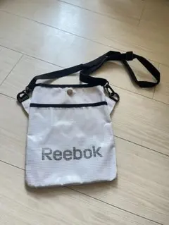 Reebok メッシュショルダーバッグ ホワイト