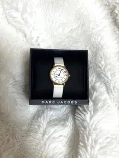 MARC JACOBS ホワイトレザーアナログ時計