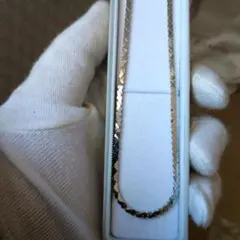 ロングネックレス