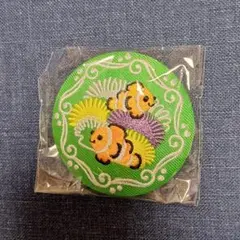 鴨川シーワールド 刺繍缶バッジ 2個セット - メルカリ