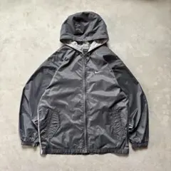 ナイキ　NIKE ナイロンジャケット マウンテンパーカー型 裏地あり
