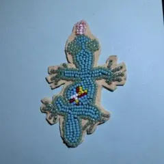 ビーズ刺繍 トカゲ型 デザイン ハンドメイド