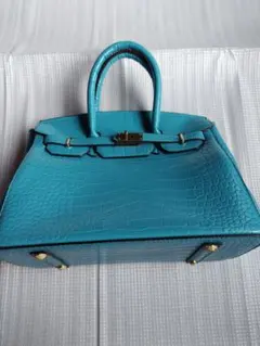 ハンドバック　ブルー