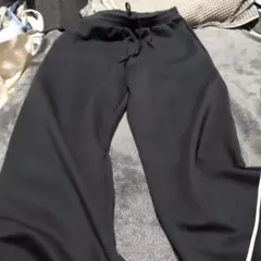 UNIQLO ブラック ストレートパンツ XXL