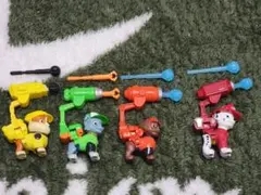 パウ・パトロール　フィギュア　4体セット