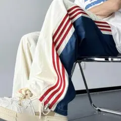 トラックパンツ