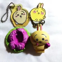 ちいかわ　うさぎ　キーホルダー・シールセット