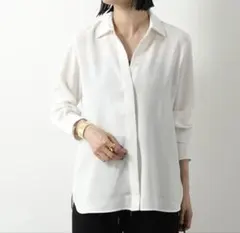 2026年最新】マックスマーラブラウスの人気アイテム - メルカリ