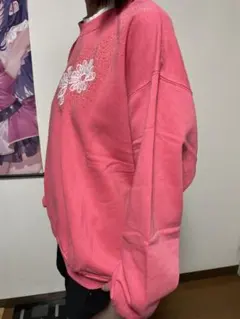 ピンク 花柄刺繍 オーバーサイズ トレーナー