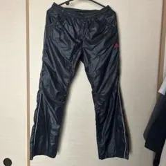 adidas ブラック ピンク ジャージパンツ