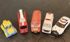 トミカ　ミニカーセット 5台　ミニオン 　消防車　救急車　パトカー　はしご車
