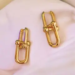 Item thumbnail for item e4c88a36-2c02-4070-bbe0-b5adb5972375