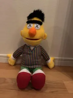 2026年最新】ユニクロ kaws セサミストリートの人気アイテム - メルカリ