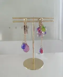 ぶどうのイヤリング　アシンメトリー　アレンジバージョン