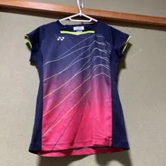 YONEX バドミントン用ゲームシャツ ネイビー×ピンクのサムネイル