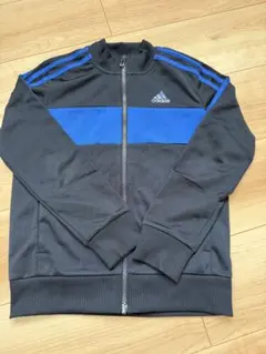 adidasジャージ上　120㎝　ブラック
