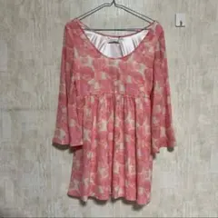 タグ付きCECIL Mc BEEバラ柄チュニック