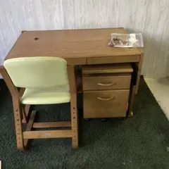 Benesse Karimoku 学びデスク　チェア　シェルフ　セット karimoku カリモク家具 ニュースリリース