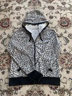 NIKEドライフィット　レオパード柄フード付きフルジップL