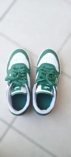 PUMA スニーカー グリーン ホワイト ケイヴンダイム384953-26