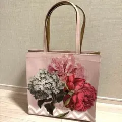 TED BAKER フラワープリント トートバッグ　花柄　ピンクのサムネイル