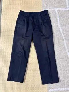 古着2️⃣ UNIQLO ネイビーブルー　タック入り スラックス　綿100%