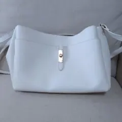 COACH Shignature Bag o,+:。☆海外Girl Y2K COACH Shignature Bag o,+:。☆海外Girl Y2K - メルカリ