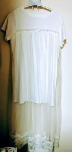美品☆ホワイト★ロング丈★Tシャツ★白☆ワンスポ☆onespo☆レース＆フリル