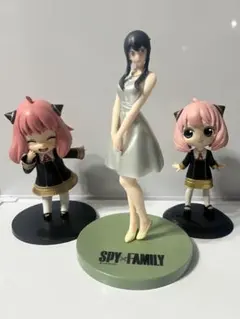スパイファミリー　アーニャ　ヨル・フォージャーフィギュア 3体まとめ売り
