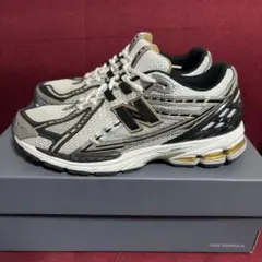 ニューバランス　m1906ra