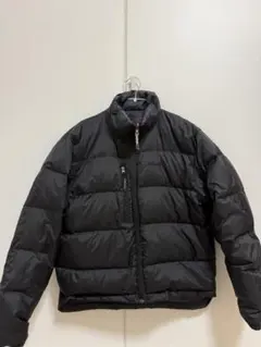Timberland リバーシブルダウン　ユニセックス　黒&ネイビー　Mサイズのサムネイル