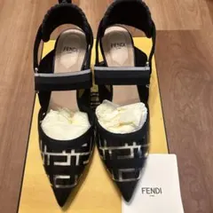 フェンディー　パンプスのサムネイル