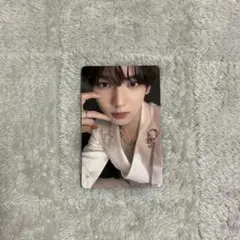 zb1 ゼベワン タワレコ トレカ ICONIK 白衣装 ハンユジン