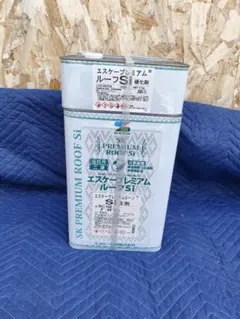 エスケープレミアム ルーフスレートブラックあと2缶あります。 - メルカリ
