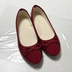 ラウンドトゥ バレエシューズ レッド エナメルのサムネイル