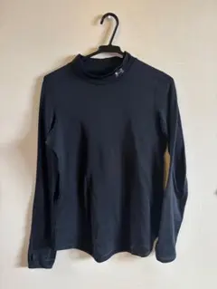 【Under Armour 】黒 長袖 アンダーシャツ 冬用