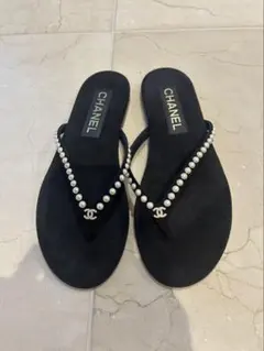 [CHANEL] ★新品★箱付きパール トングサンダル ブラックのサムネイル