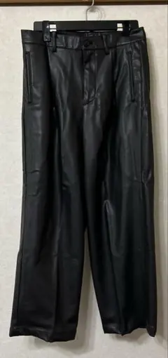 モノマート　フェイクレザー パンツ 黒　Sサイズ　合成皮革