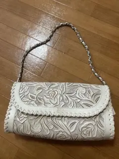 『最終価格』グレースコンチネンタル カービングトライブス クラッチバッグsol