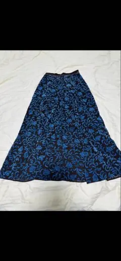 Lily Brown 花柄ロングスカート