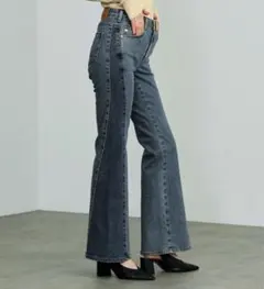 SOMETHING LISA フレアパンツ　26インチのサムネイル