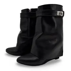 2026年最新】givenchy シャークの人気アイテム - メルカリ