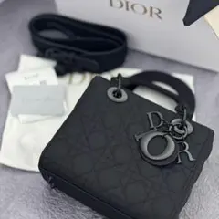 ブラックキルティングショルダーバッグ