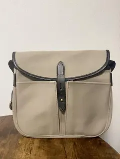 Bradyベージュ キャンバスバッグ　ショルダーバッグ キャンバス×レザー 美品 BRADYブレディ ショルダーバッグ ベージュ キャンバス レザー - メルカリ