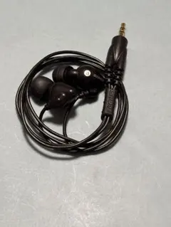 SHURE カナル型 高遮音性SE102-K-Jイヤホンのサムネイル